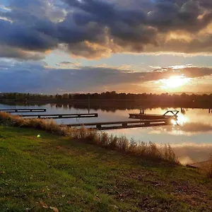 https://camping-aux-rives-du-soleil.hotels-rhonealpes.com